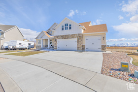 Photo 2 for 777 S Lake View Dr