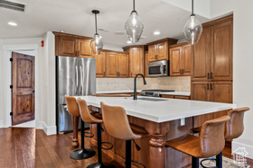 Photo 5 for 13404 N Alexis Dr #D3