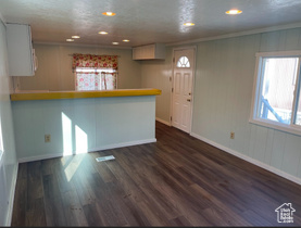 Photo 4 for 189 S Main St #21