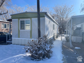 Photo 2 for 189 S Main St #21