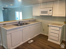 Photo 3 for 189 S Main St #21