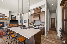 Photo 6 for 481 Thorn View Ct #6