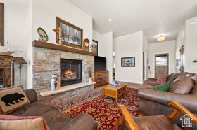 Photo 2 for 481 Thorn View Ct #6