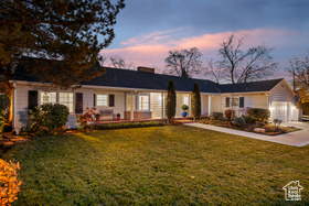 Photo 2 for 2532 E Maywood Dr