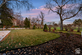 Photo 6 for 2532 E Maywood Dr