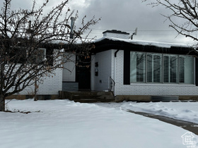 Photo 3 for 702 N 100 West