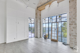 Photo 4 for 2019 E Graystone Ct