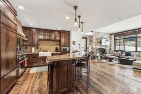 Photo 5 for 8886 Empire Club Dr #201