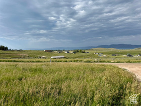 3111 S Golf Course Dr MLS #2074211