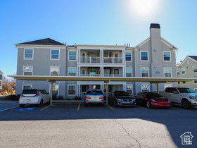 Photo 1 for 11738 S Currant Dr #101