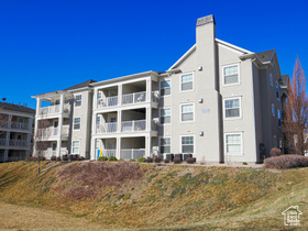 Photo 4 for 11738 S Currant Dr #101