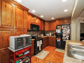 Photo 6 for 11738 S Currant Dr #101