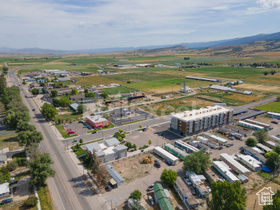 Photo 4 for 76 E 450 North