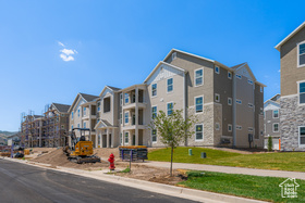 Photo 1 for 13713 S Hanley Ln #EE304