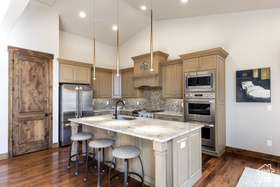 Photo 3 for 254 N Abajo Peak Way