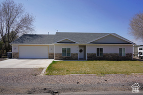 Photo 1 for 160 S 550 East #18