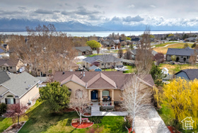 Photo 4 for 1288 S Pondside Dr