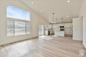 Photo 4 for 2329 E Woodbury Ln