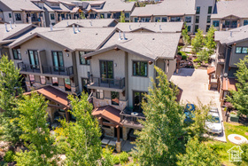 Photo 2 for 3700 Blackstone Dr #9
