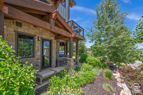 Photo 5 for 3700 Blackstone Dr #9