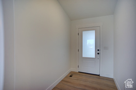 Photo 4 for 427 E Redwood Ln #120