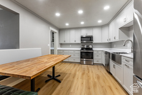 Photo 6 for 2710 S Highland Dr #11
