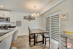 Photo 5 for 483 S Fox Chase Ln