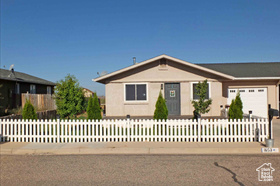 Photo 2 for 1653 N Cedar Blvd