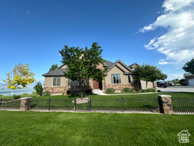 Photo 5 for 1234 S Parkway Blvd #725