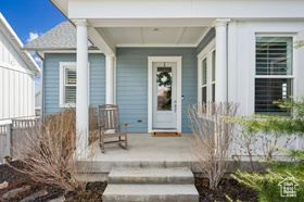 Photo 3 for 10713 S Lake Terrace Ave