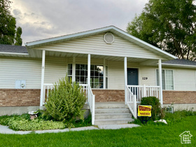 Photo 5 for 129 N 3rd