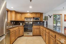 Photo 4 for 1450 Deer Valley Dr
