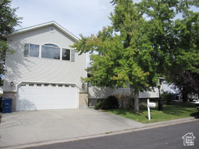 Photo 1 for 45 River Circle Dr