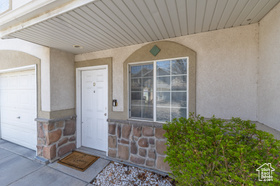 Photo 3 for 3699 S Botticelli Ct #D