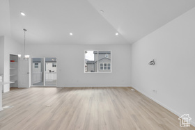 Photo 4 for 1992 E Burger St #1234