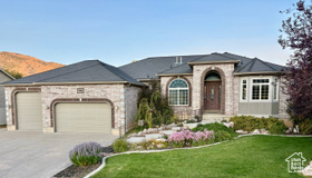 Photo 1 for 407 W Larkspur Ln