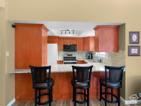 Photo 6 for 1004 Uri Ln #C-2