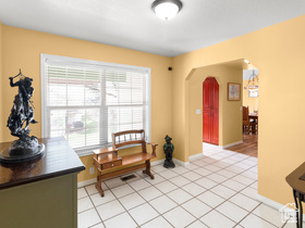 Photo 3 for 1004 Uri Ln #C-2
