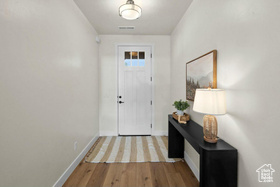 Photo 3 for 48 N Meadow Dr