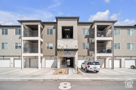 Photo 1 for 13537 S Commodus Dr #304