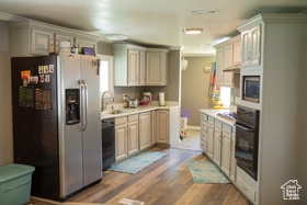 Photo 2 for 11259 S Crescent Park Cir #172