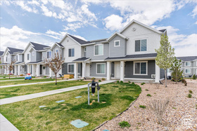 Photo 2 for 278 N Portside Ln