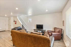 Photo 5 for 278 N Portside Ln