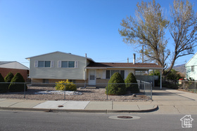 Photo 3 for 781 Bonneville Way