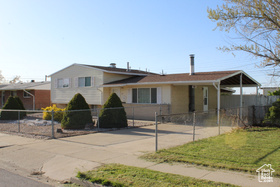 Photo 2 for 781 Bonneville Way