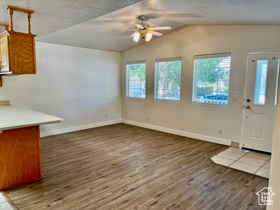 Photo 3 for 1050 W Red Hills Pkwy #64