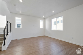 Photo 5 for 912 W Bellshill Dr #15