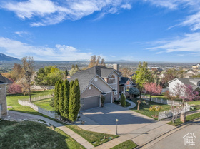 Photo 3 for 305 E 3700 North