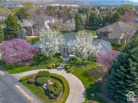 Photo 4 for 10354 N Hidden Oak Dr