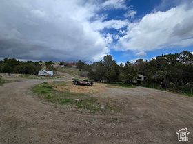 Photo 5 for 8411 W Hi Country Rd #87